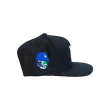 Load image into Gallery viewer, World Wide Snapback (Black)
